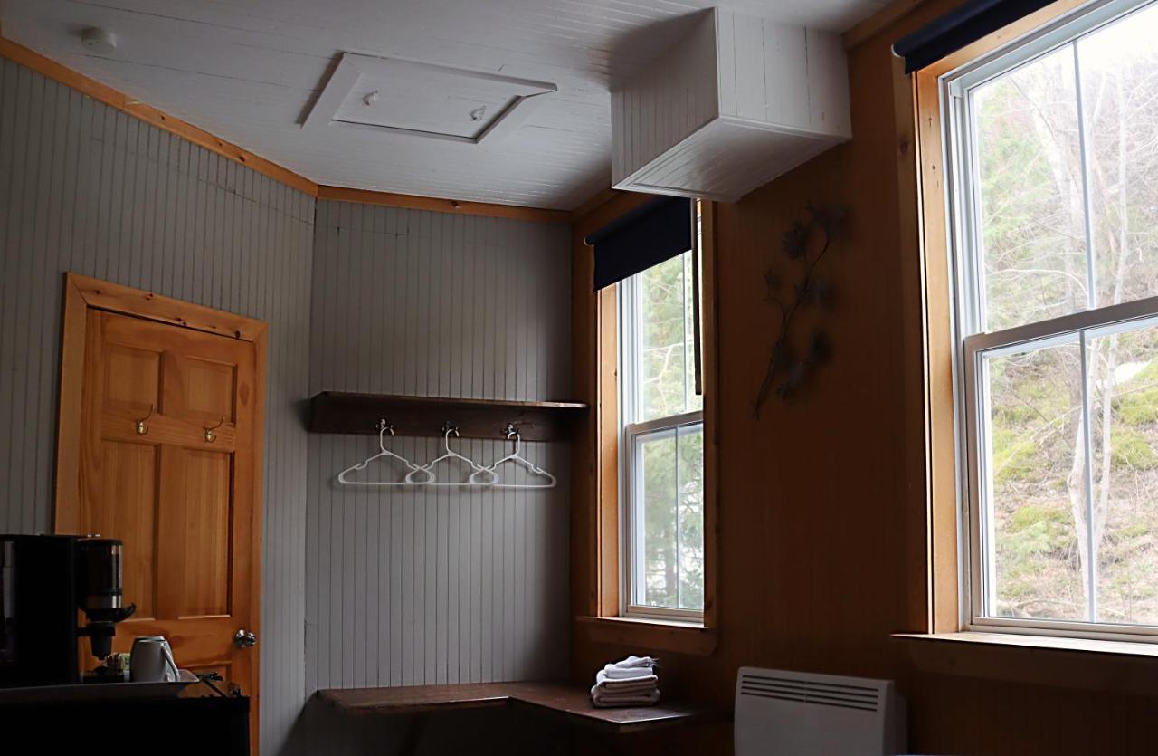 Chez Casimir Hotel Matapedia Eksteriør billede